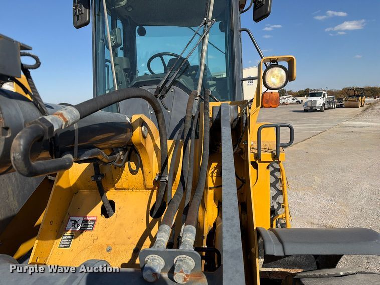 image for item FM6637 2015 John Deere 624K wheel loader