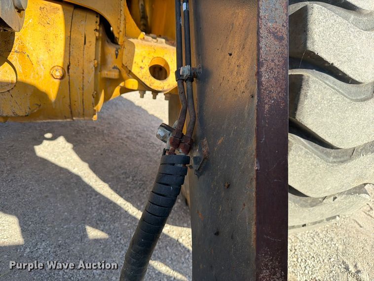 image for item FM6637 2015 John Deere 624K wheel loader