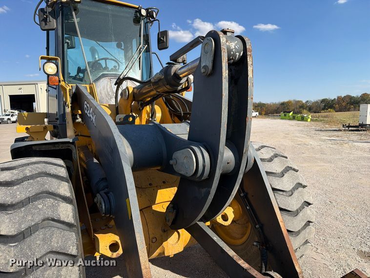 image for item FM6637 2015 John Deere 624K wheel loader