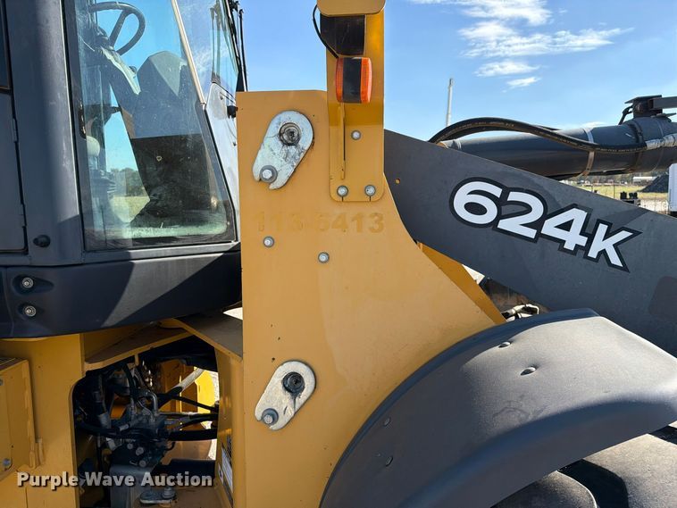 image for item FM6637 2015 John Deere 624K wheel loader