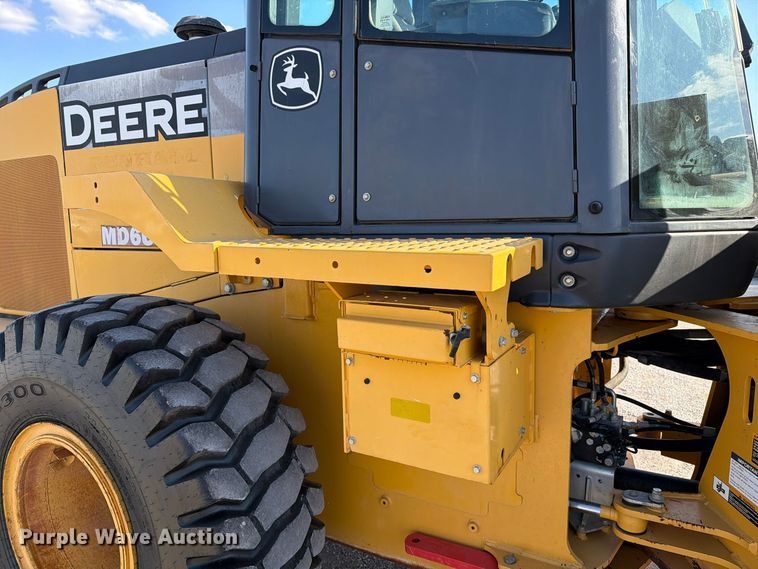 image for item FM6637 2015 John Deere 624K wheel loader