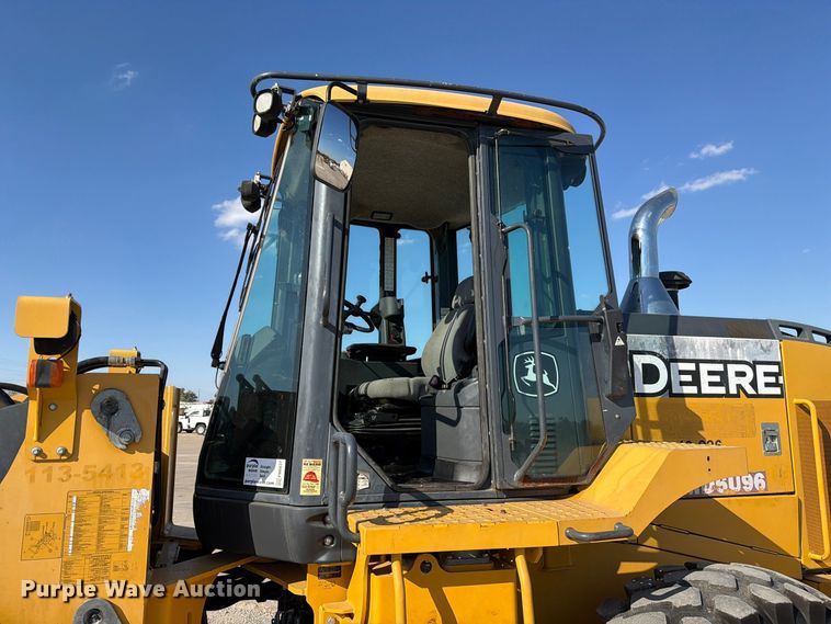image for item FM6637 2015 John Deere 624K wheel loader