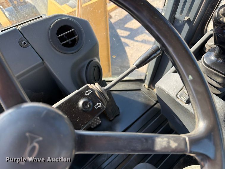 image for item FM6637 2015 John Deere 624K wheel loader