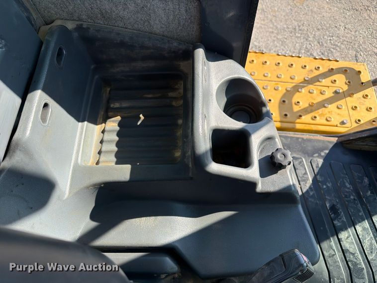 image for item FM6637 2015 John Deere 624K wheel loader