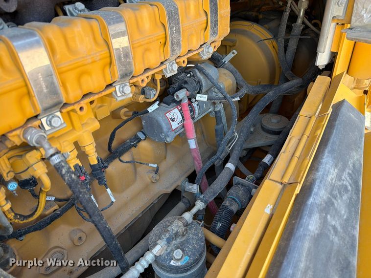 image for item FM6637 2015 John Deere 624K wheel loader
