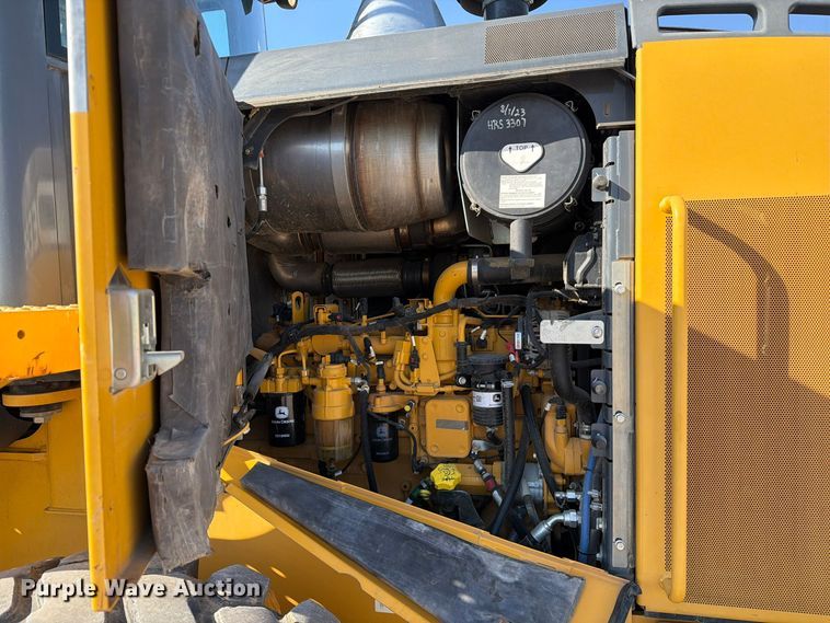 image for item FM6637 2015 John Deere 624K wheel loader