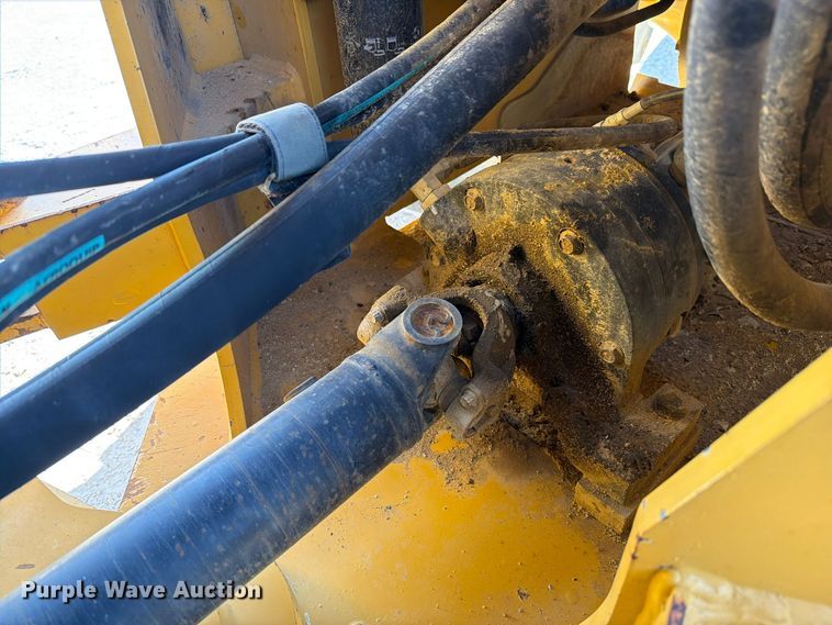 image for item FM6637 2015 John Deere 624K wheel loader