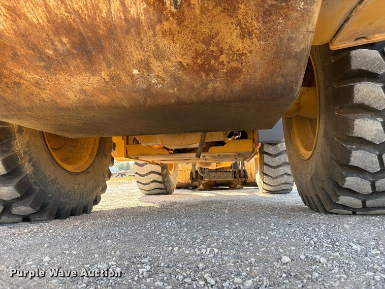 image for item FM6637 2015 John Deere 624K wheel loader