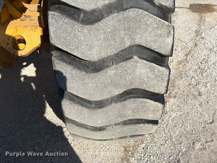 image for item FM6637 2015 John Deere 624K wheel loader