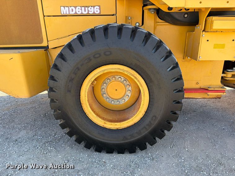 image for item FM6637 2015 John Deere 624K wheel loader