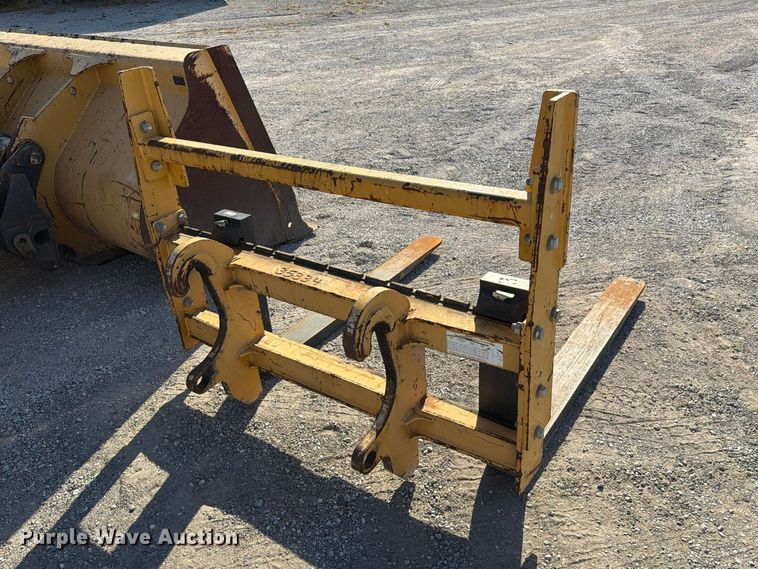 image for item FM6637 2015 John Deere 624K wheel loader