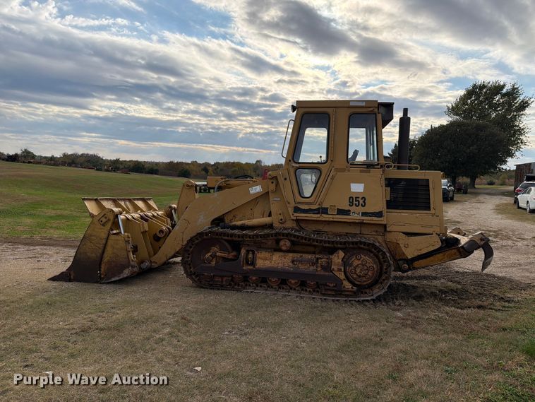 image for item FN1562 1984 Caterpillar 953 track loader