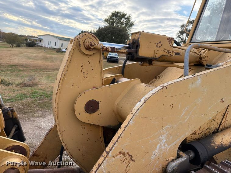 image for item FN1562 1984 Caterpillar 953 track loader