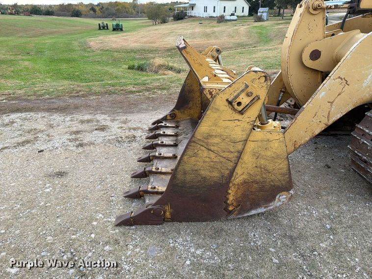image for item FN1562 1984 Caterpillar 953 track loader