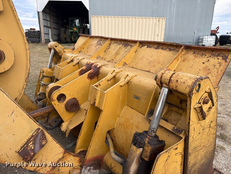 image for item FN1562 1984 Caterpillar 953 track loader