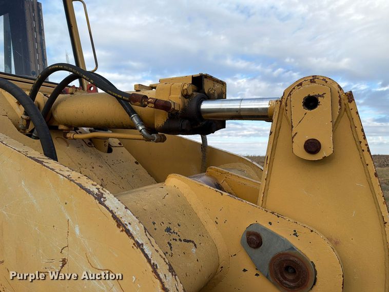 image for item FN1562 1984 Caterpillar 953 track loader