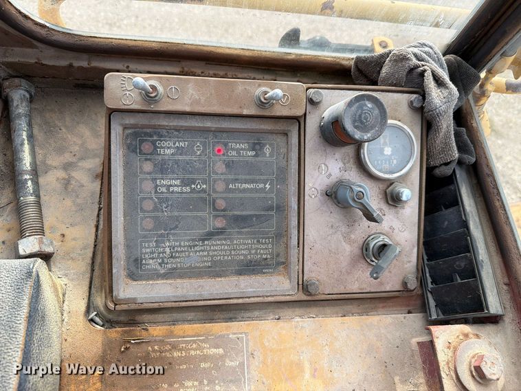 image for item FN1562 1984 Caterpillar 953 track loader