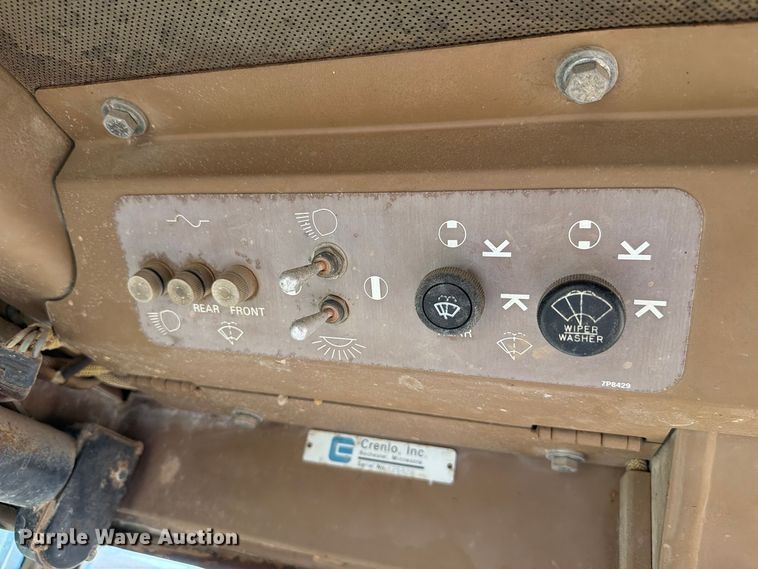 image for item FN1562 1984 Caterpillar 953 track loader