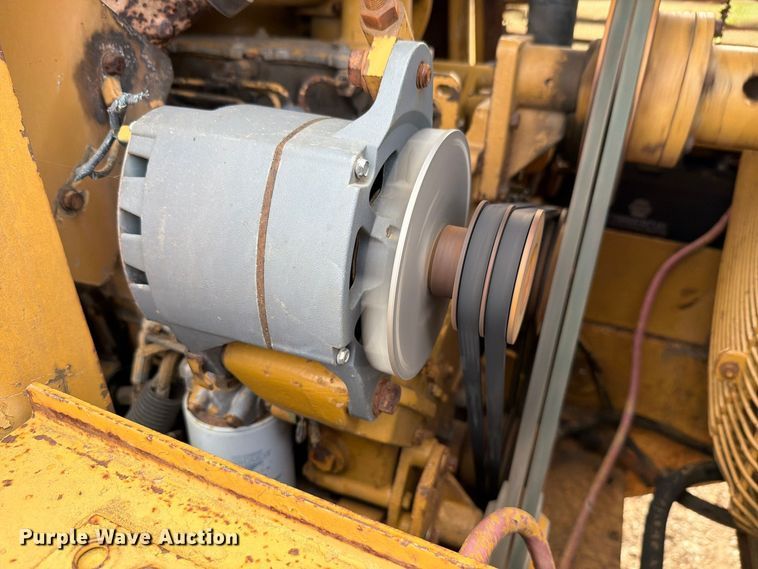 image for item FN1562 1984 Caterpillar 953 track loader