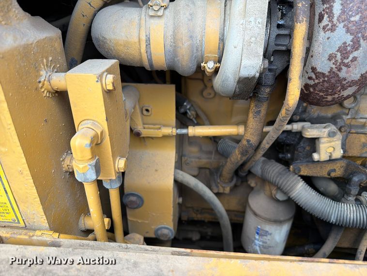image for item FN1562 1984 Caterpillar 953 track loader