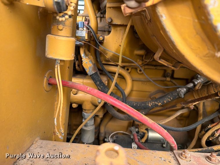 image for item FN1562 1984 Caterpillar 953 track loader