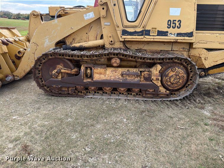 image for item FN1562 1984 Caterpillar 953 track loader
