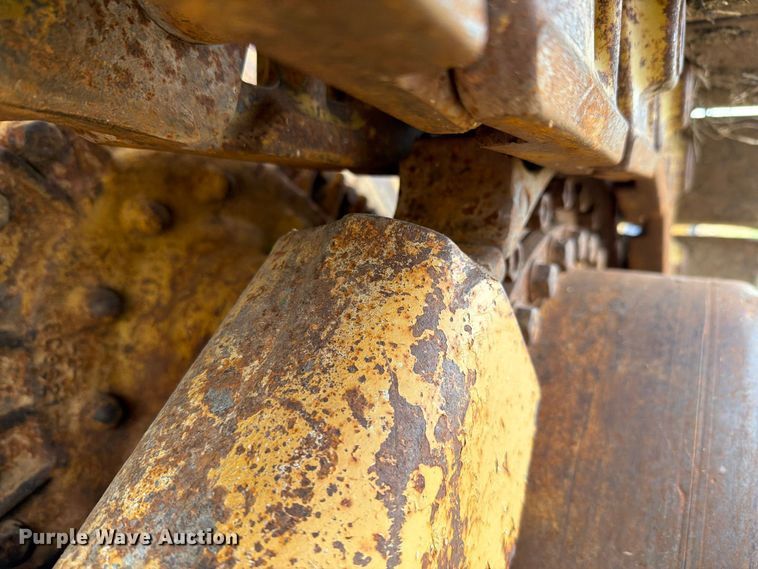 image for item FN1562 1984 Caterpillar 953 track loader