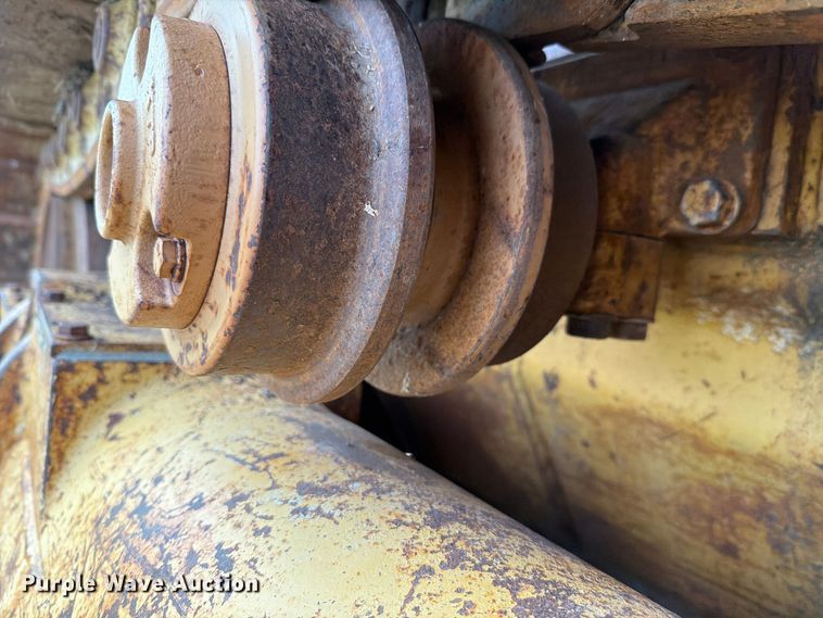 image for item FN1562 1984 Caterpillar 953 track loader