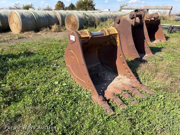 image for item FN5963 Caterpillar 336E DB-Linkage excavator bucket