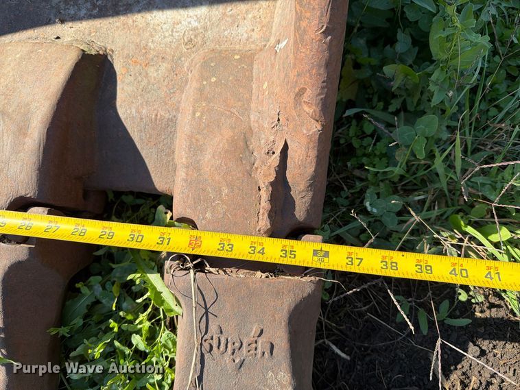 image for item FN5964 TAG JD 450D excavator bucket
