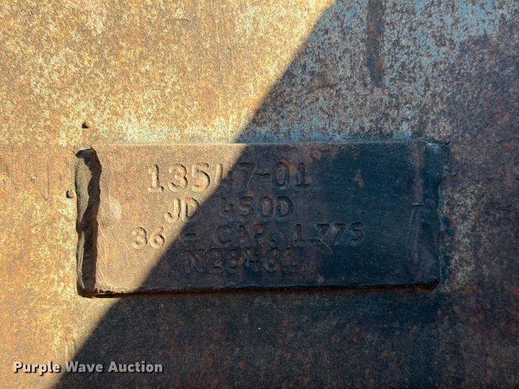 image for item FN5964 TAG JD 450D excavator bucket
