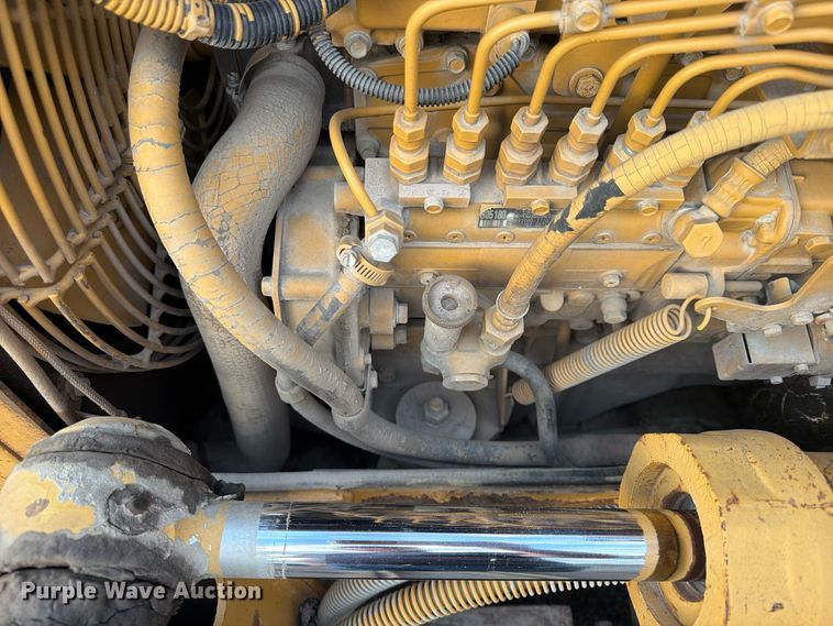 image for item FP4106 1999 Caterpillar D4C XL dozer
