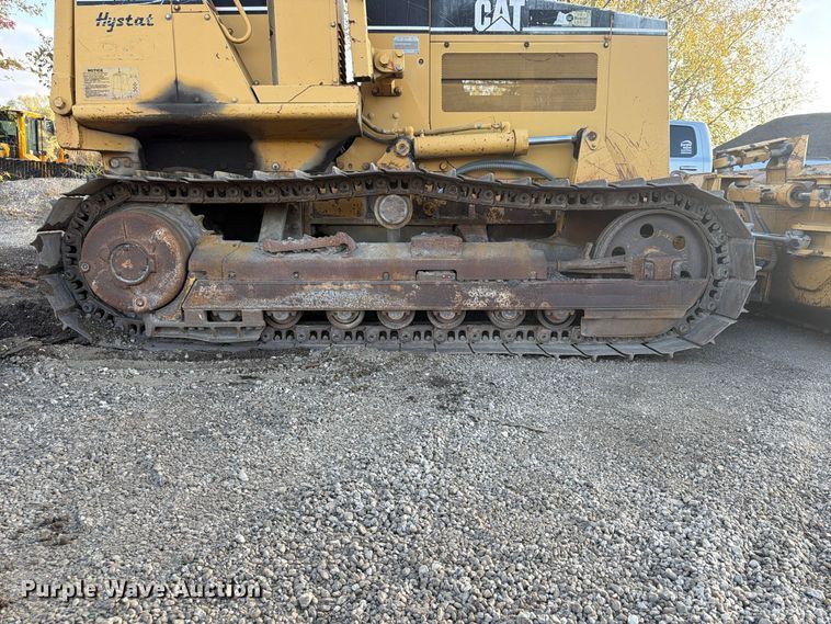 image for item FP4106 1999 Caterpillar D4C XL dozer