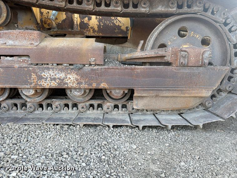 image for item FP4106 1999 Caterpillar D4C XL dozer