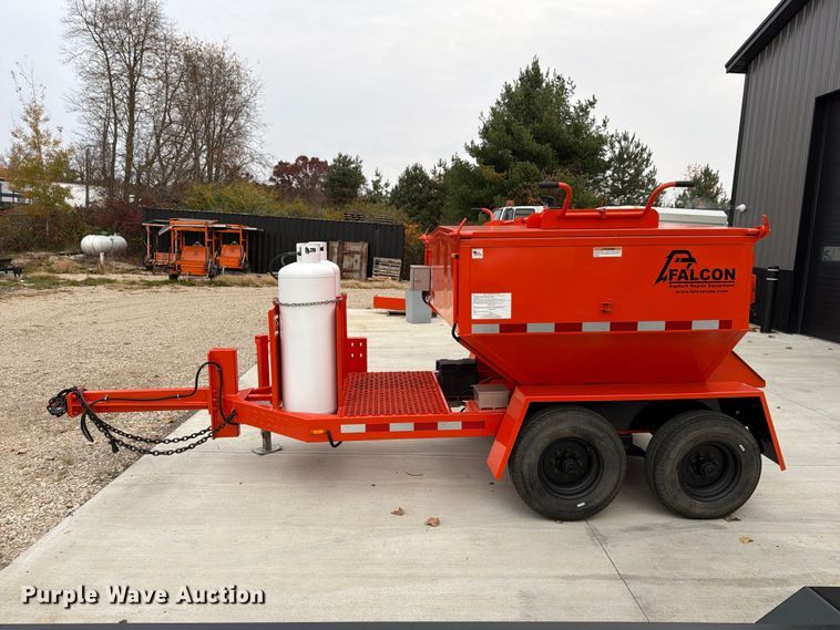 image for item FT3024 2016 Falcon Road Maintenance Equipment asphalt hot box trailer