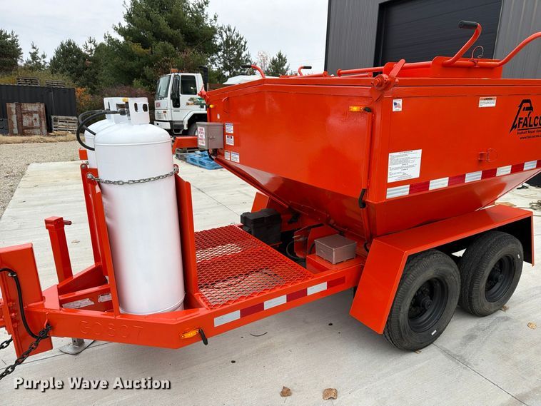 image for item FT3024 2016 Falcon Road Maintenance Equipment asphalt hot box trailer
