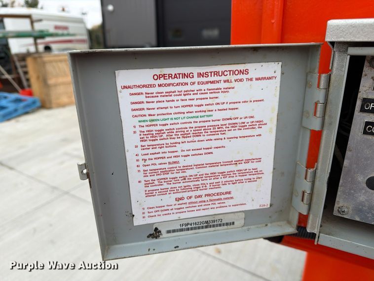 image for item FT3024 2016 Falcon Road Maintenance Equipment asphalt hot box trailer
