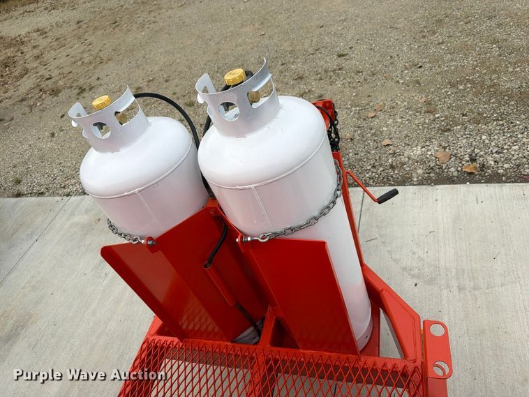 image for item FT3024 2016 Falcon Road Maintenance Equipment asphalt hot box trailer