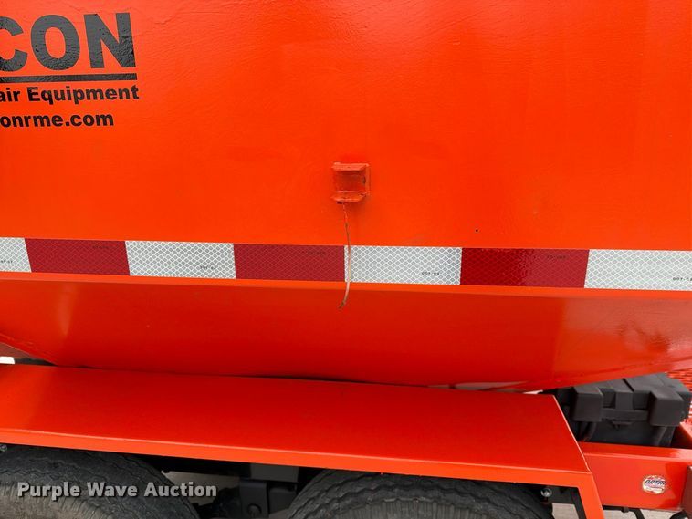 image for item FT3024 2016 Falcon Road Maintenance Equipment asphalt hot box trailer