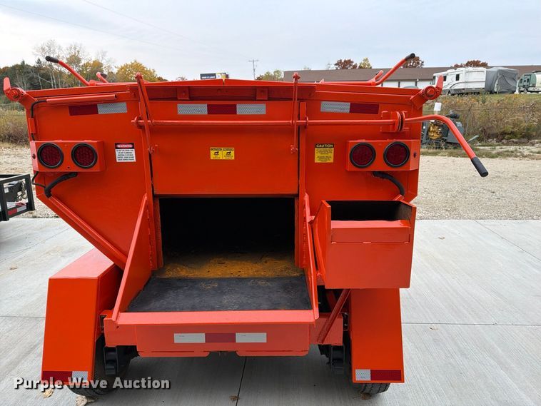 image for item FT3024 2016 Falcon Road Maintenance Equipment asphalt hot box trailer