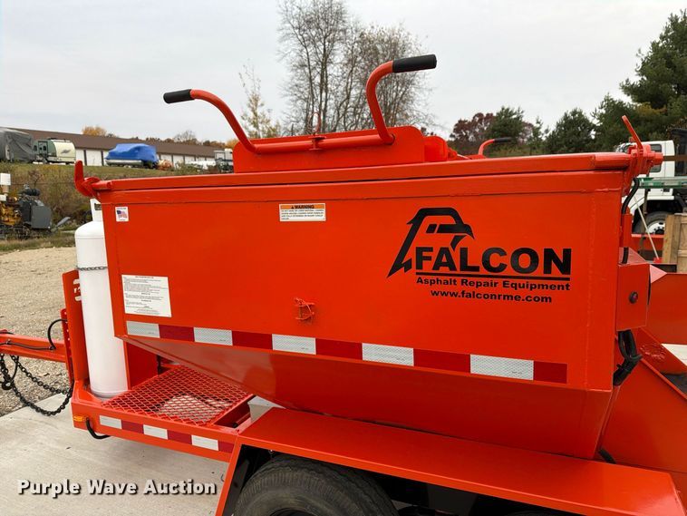 image for item FT3024 2016 Falcon Road Maintenance Equipment asphalt hot box trailer