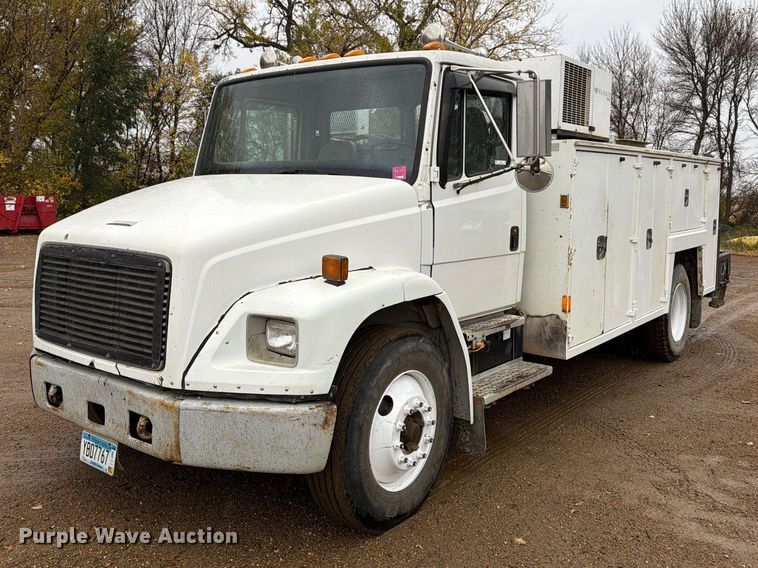 image for item FT7564 2000 Freightliner FL70 utility / service truck