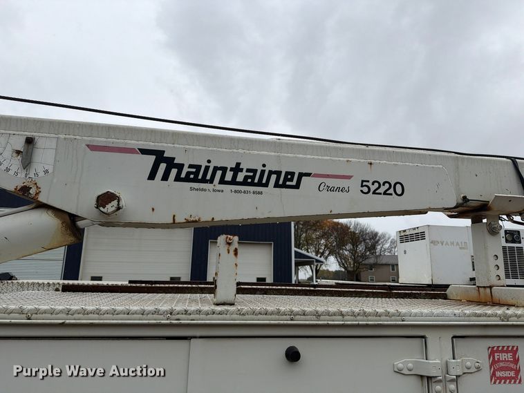 image for item FT7564 2000 Freightliner FL70 utility / service truck