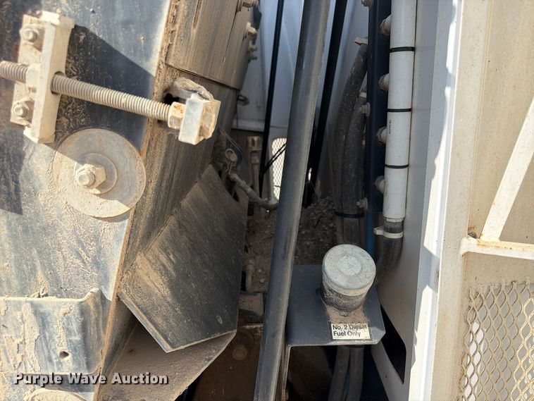 image for item FU4839 2007 Allianz Johnston 3000 street sweeper