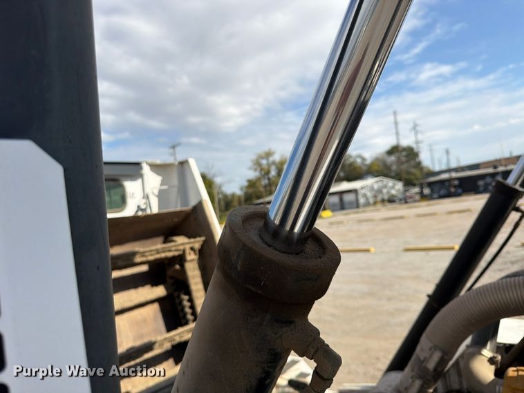 image for item FU4839 2007 Allianz Johnston 3000 street sweeper
