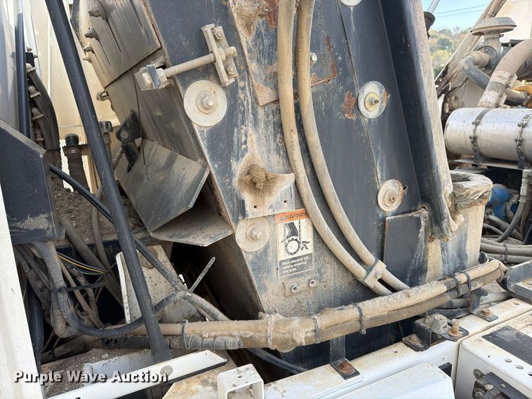 image for item FU4839 2007 Allianz Johnston 3000 street sweeper