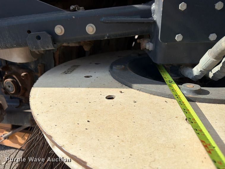 image for item FU4839 2007 Allianz Johnston 3000 street sweeper