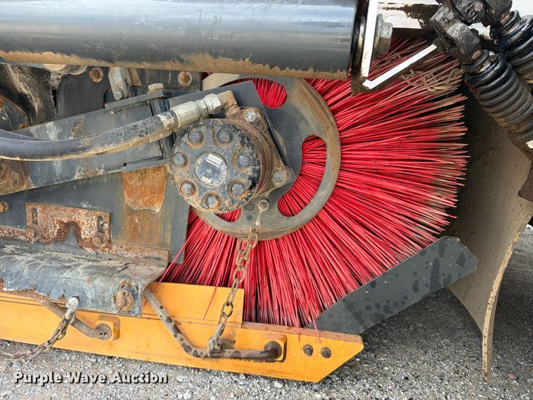 image for item FU4839 2007 Allianz Johnston 3000 street sweeper