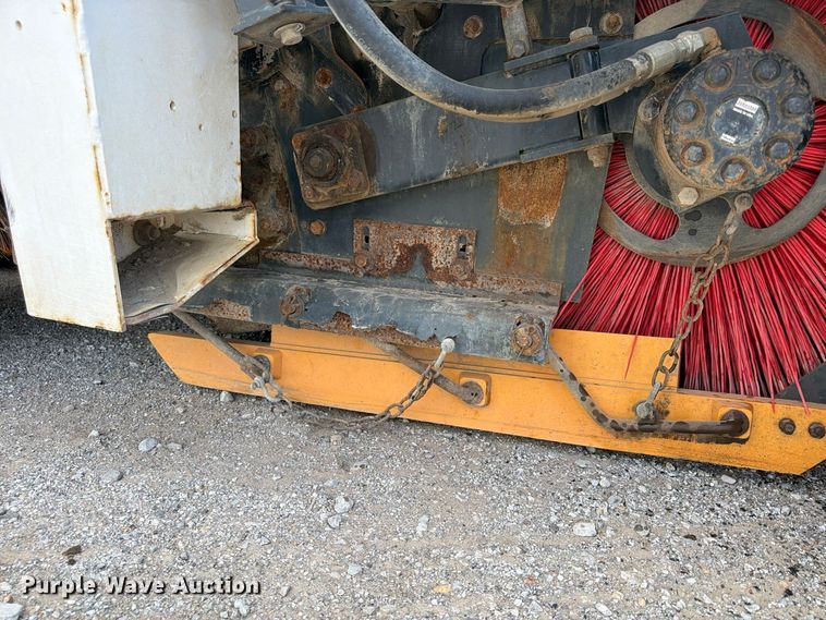 image for item FU4839 2007 Allianz Johnston 3000 street sweeper