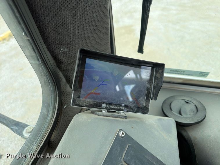 image for item FU4839 2007 Allianz Johnston 3000 street sweeper